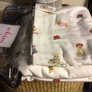 Whim flannel sheet Xmas corgi